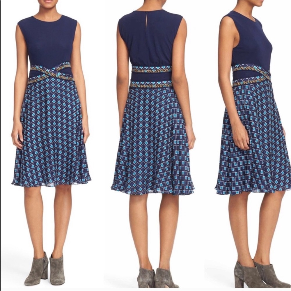 Diane Von Furstenberg Rosalie Fit and Flare Blue Mixed Media
Dress 8
